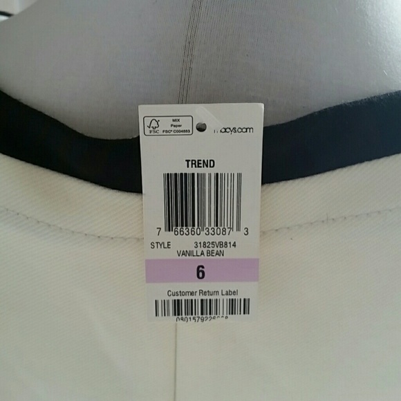 Beige dress - Picture 3 of 3